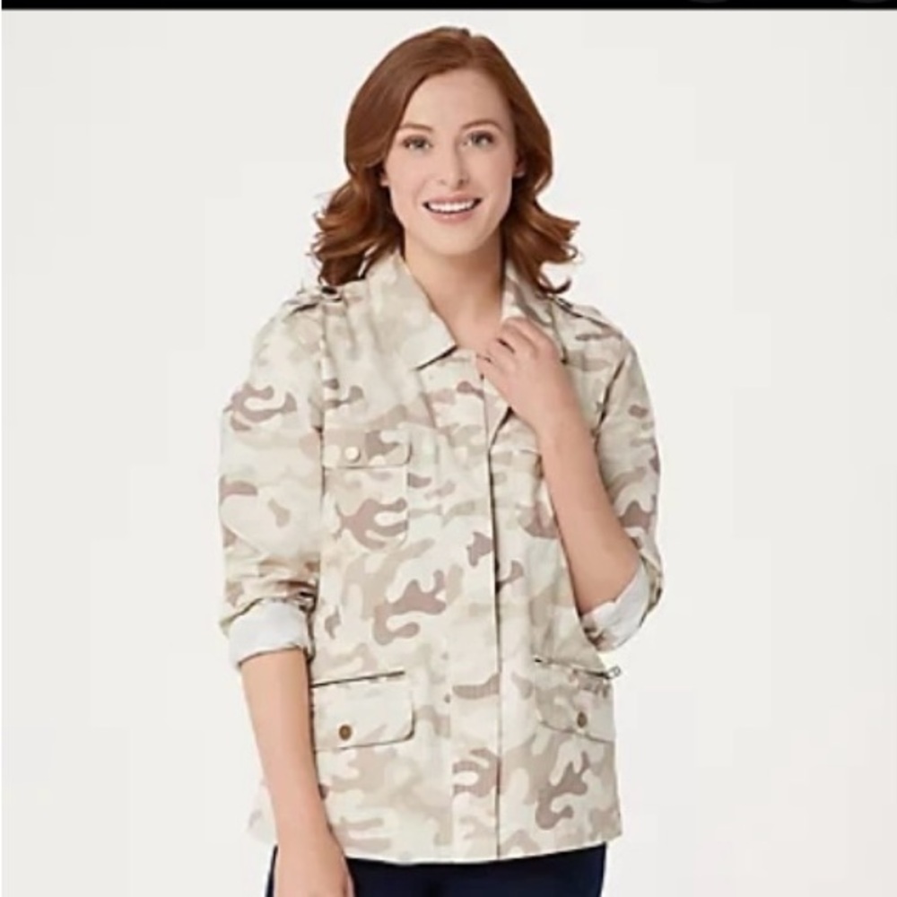 Rachel Hollis Ltd. Camo Jacket size-M